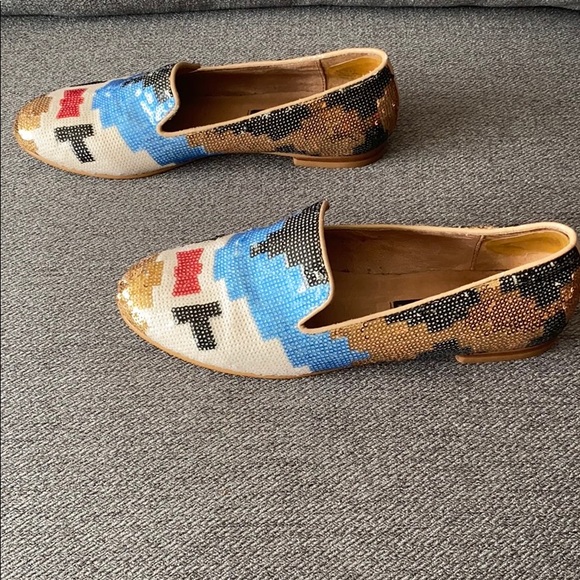 Steven by Steve Madden sequin flat. - Picture 3 of 7